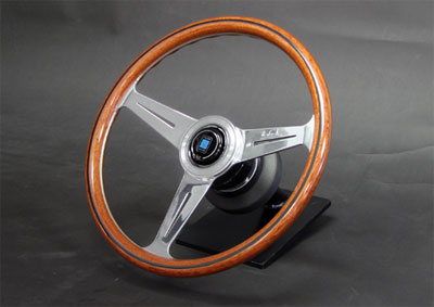 Evasive Motorsports: Nardi Classic - 360mm (Wood w/ Glossy Spokes)