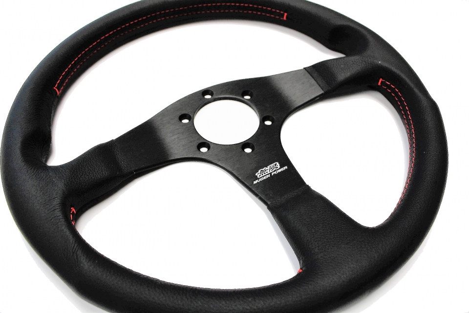 Evasive Motorsports: Mugen Racing III Steering Wheel - 350mm (Black Leather  / Red Stitch)